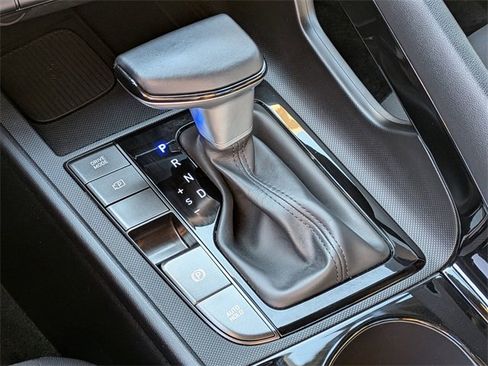 Used 2025 Hyundai Elantra SEL image 26