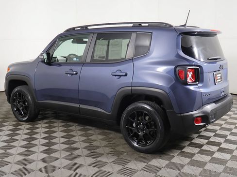Used 2020 Jeep Renegade Altitude AWD/4WD image 10