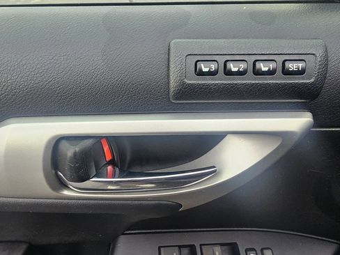 Used 2012 Lexus CT 200h image 15