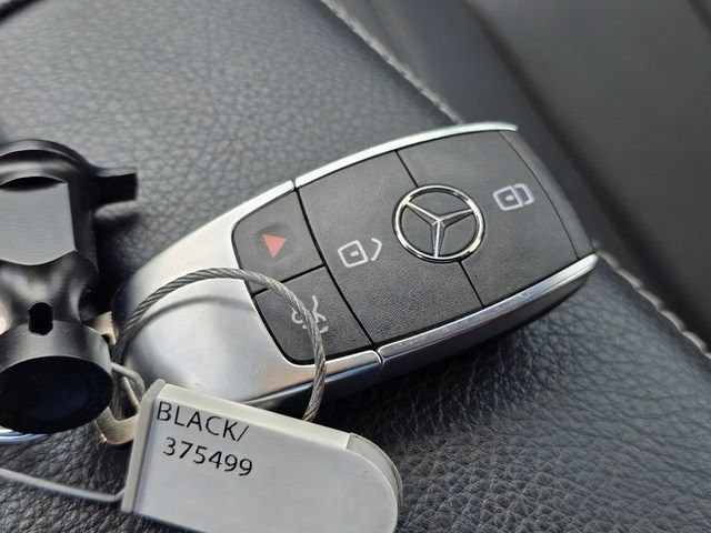 Used 2024 Mercedes-Benz GLB 250 image 31