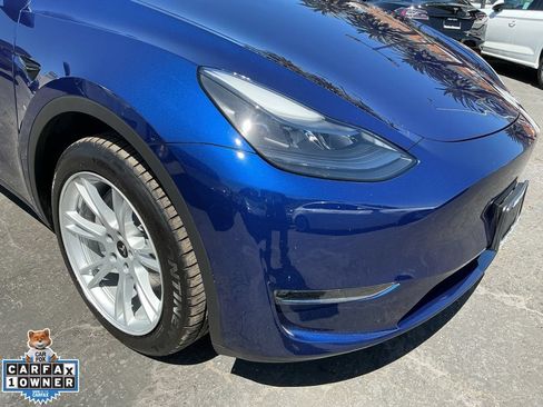Used 2023 Tesla Model Y Long Range AWD/4WD image 75