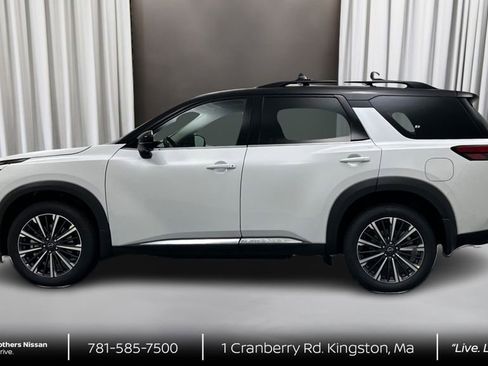 New 2026 Nissan Pathfinder Platinum AWD/4WD image 8