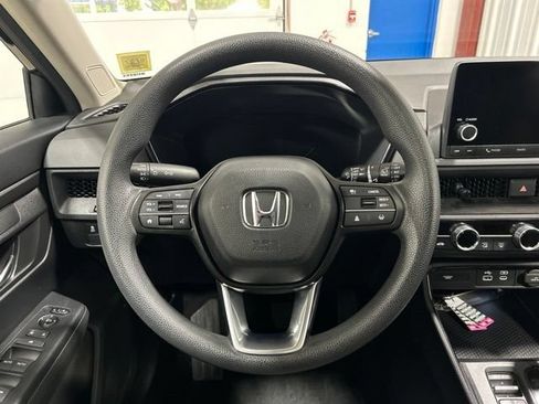 Certified 2024 Honda CR-V EX image 17