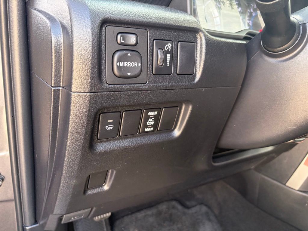 Used 2019 Toyota 4Runner SR5 Premium AWD/4WD image 30