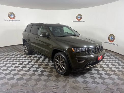Used 2017 Jeep Grand Cherokee Limited 75th Anniversary AWD/4WD image 19