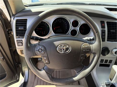 Used 2008 Toyota Sequoia Limited RWD image 28