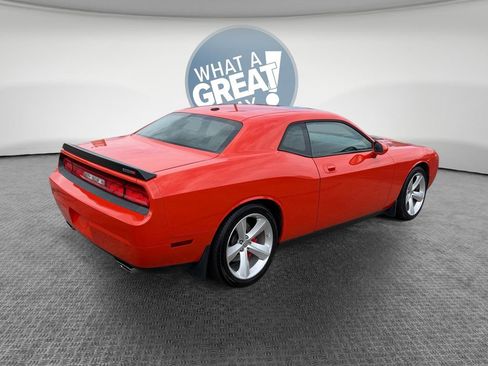 Used 2009 Dodge Challenger SRT8 w/ SRT Option Group II RWD image 3