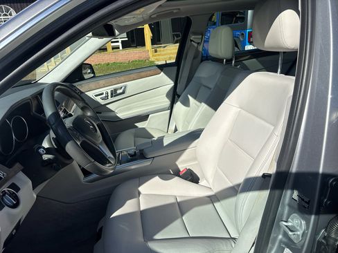 Used 2014 Mercedes-Benz E 350 Sedan w/ Premium 1 Package image 11