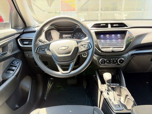 Used 2021 Chevrolet TrailBlazer LT w/ Convenience Package FWD image 23