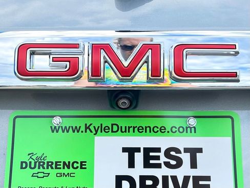 Used 2023 GMC Acadia SLT image 6