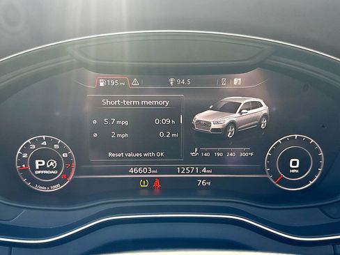 Used 2019 Audi Q5 2.0T Premium Plus w/ Premium Plus Package image 13