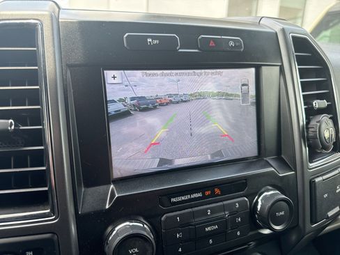 Used 2017 Ford F150 XLT w/ Equipment Group 302A Luxury AWD/4WD image 9