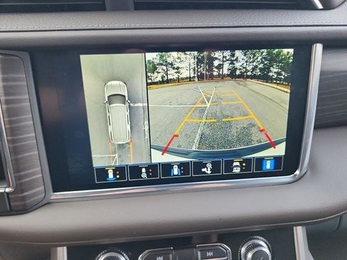 Certified 2023 GMC Yukon Denali image 19