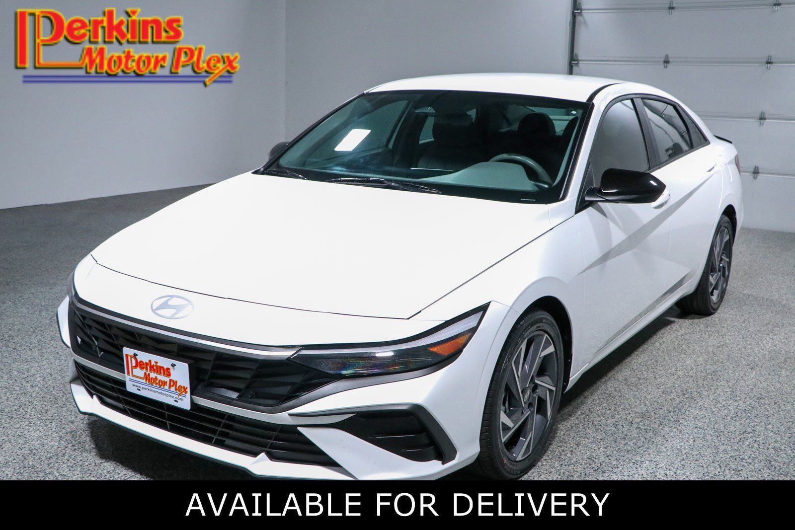 Used 2025 Hyundai Elantra Sport FWD image 1