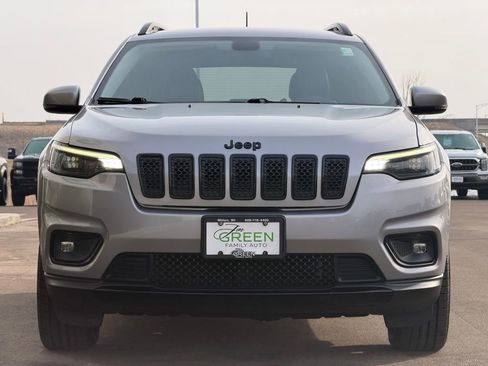 Used 2020 Jeep Cherokee Latitude Plus image 5