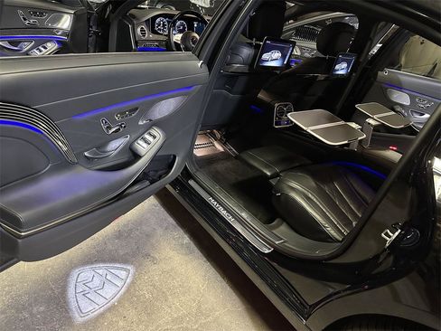 Used 2019 Mercedes-Benz Maybach S 560 4MATIC image 11