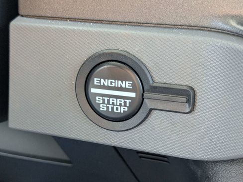 Used 2024 Ford Bronco Black Diamond AWD/4WD image 24