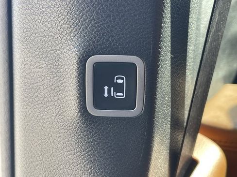 Certified 2021 Chrysler Pacifica Pinnacle image 19