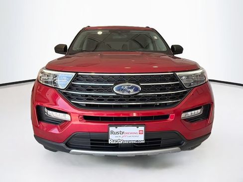 Used 2020 Ford Explorer XLT w/ Equipment Group 202A AWD/4WD image 2
