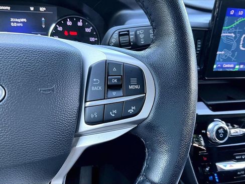 Used 2022 Ford Explorer Limited w/ Equipment Group 301A RWD image 30
