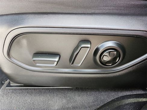 Used 2023 Jeep Grand Cherokee L Overland image 14