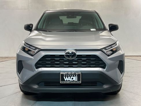 Used 2023 Toyota RAV4 LE FWD image 9