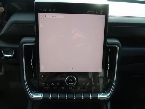 New 2026 GMC Yukon Denali w/ Sun & Power Step Package image 15