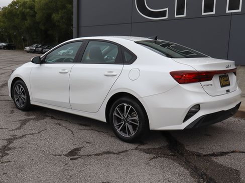Used 2023 Kia Forte LXS image 6