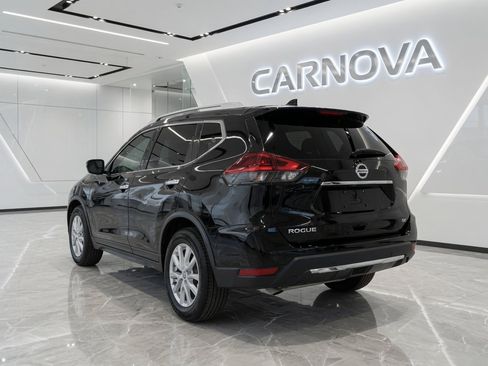 Used 2020 Nissan Rogue SV FWD image 8