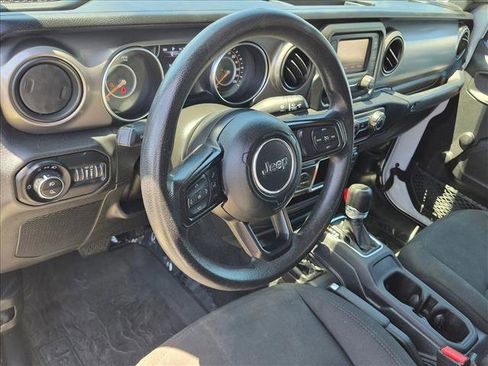 Used 2021 Jeep Gladiator Sport AWD/4WD image 9