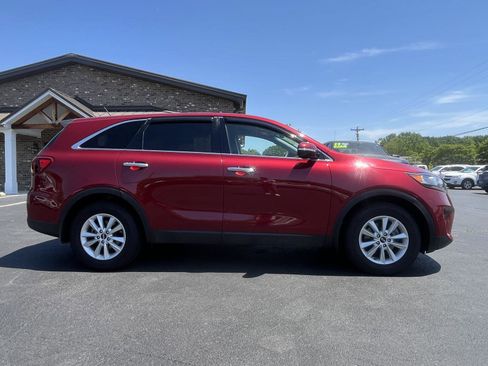 Used 2020 Kia Sorento LX FWD image 23