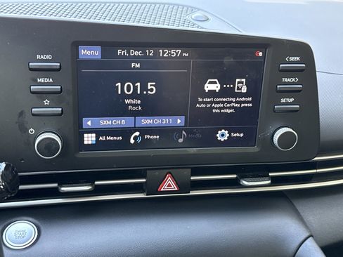 Certified 2022 Hyundai Elantra SEL image 21