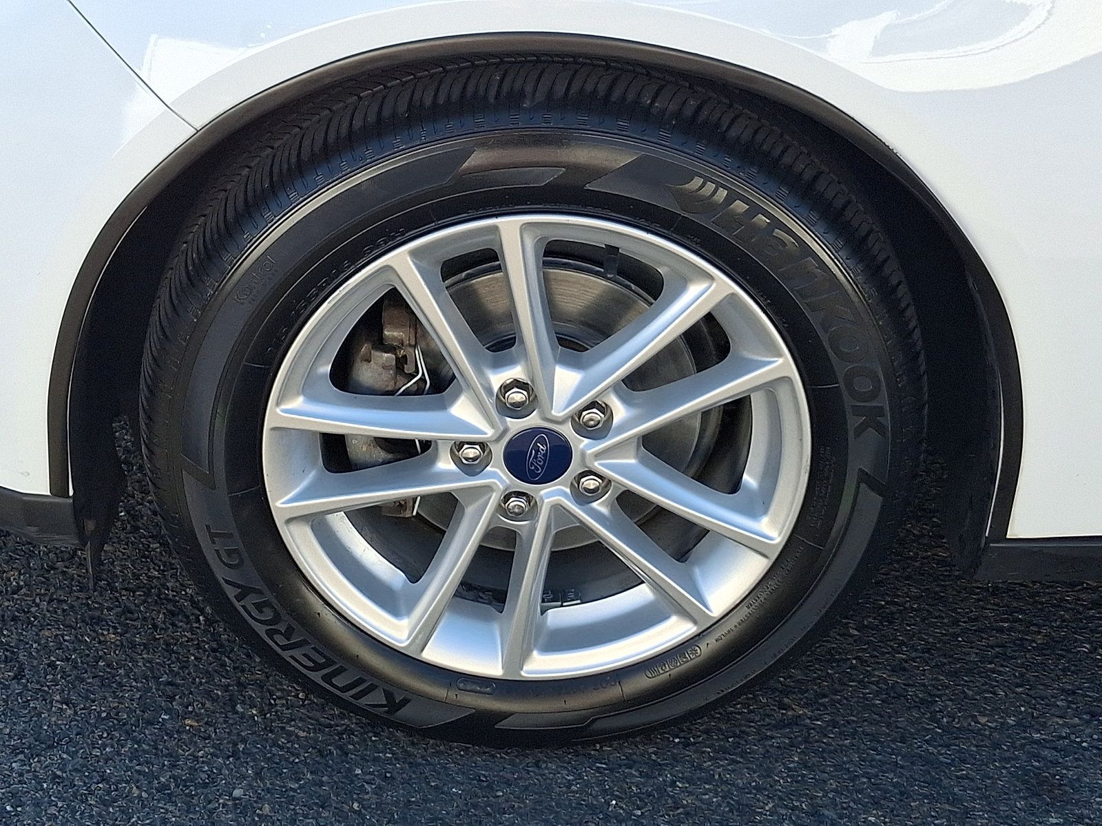 Used 2016 Ford Focus SE FWD image 27