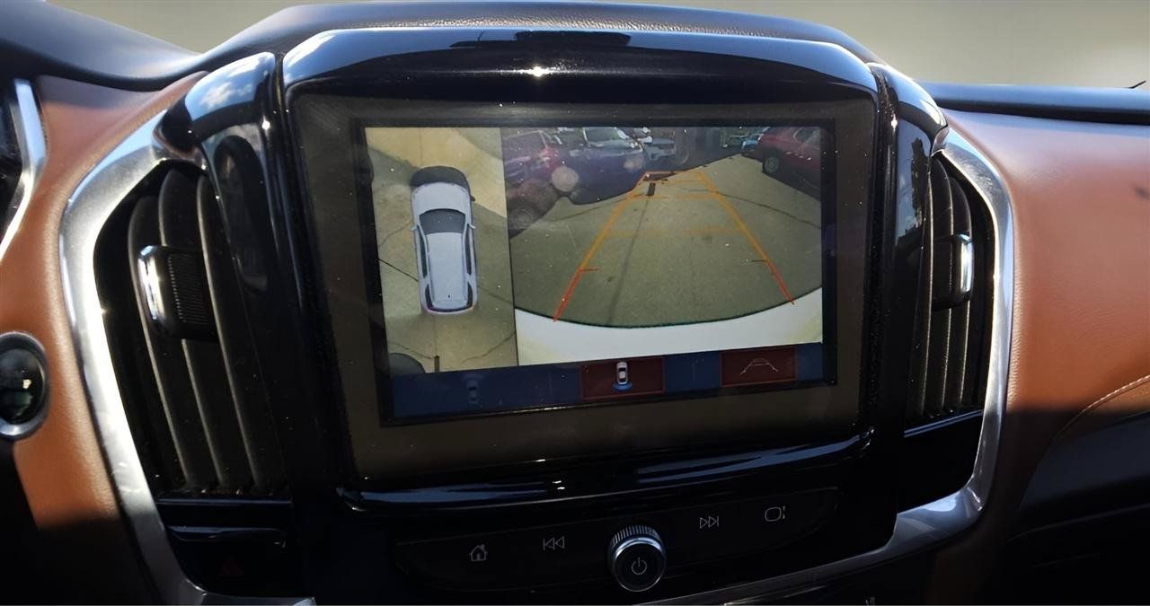 Used 2018 Chevrolet Traverse High Country AWD/4WD image 40