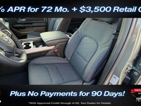 New 2026 RAM 1500 4x4 Crew Cab image 38