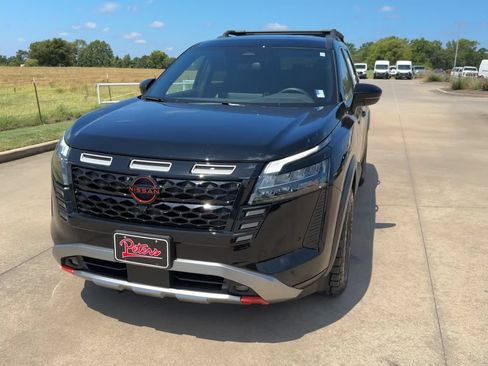 Used 2026 Nissan Pathfinder Rock Creek AWD/4WD image 3