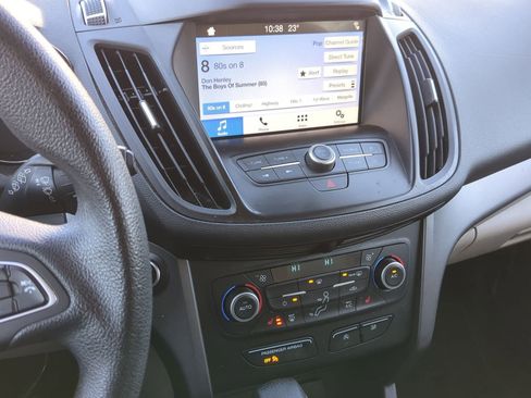 Used 2019 Ford Escape SE image 30