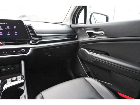 Certified 2023 Kia Sportage SX image 12