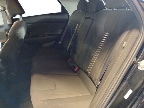 Certified 2024 Hyundai Elantra SEL w/ Convenience Package image 13