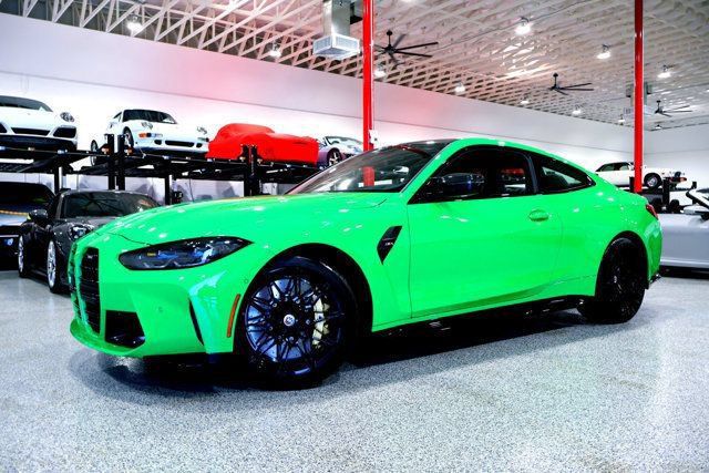 Used 2023 BMW M4 Coupe w/ M Carbon Exterior Package RWD image 5