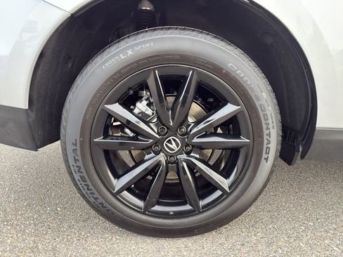 Certified 2025 Acura RDX SH-AWD image 9