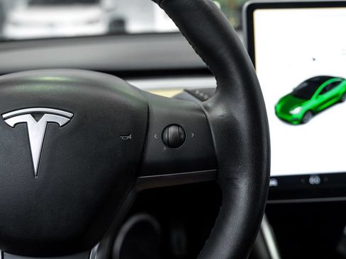 Used 2020 Tesla Model 3 Long Range AWD/4WD image 17
