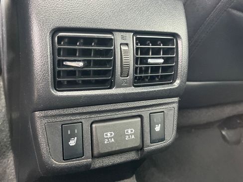 Used 2019 Subaru Outback 2.5i Limited AWD/4WD image 20