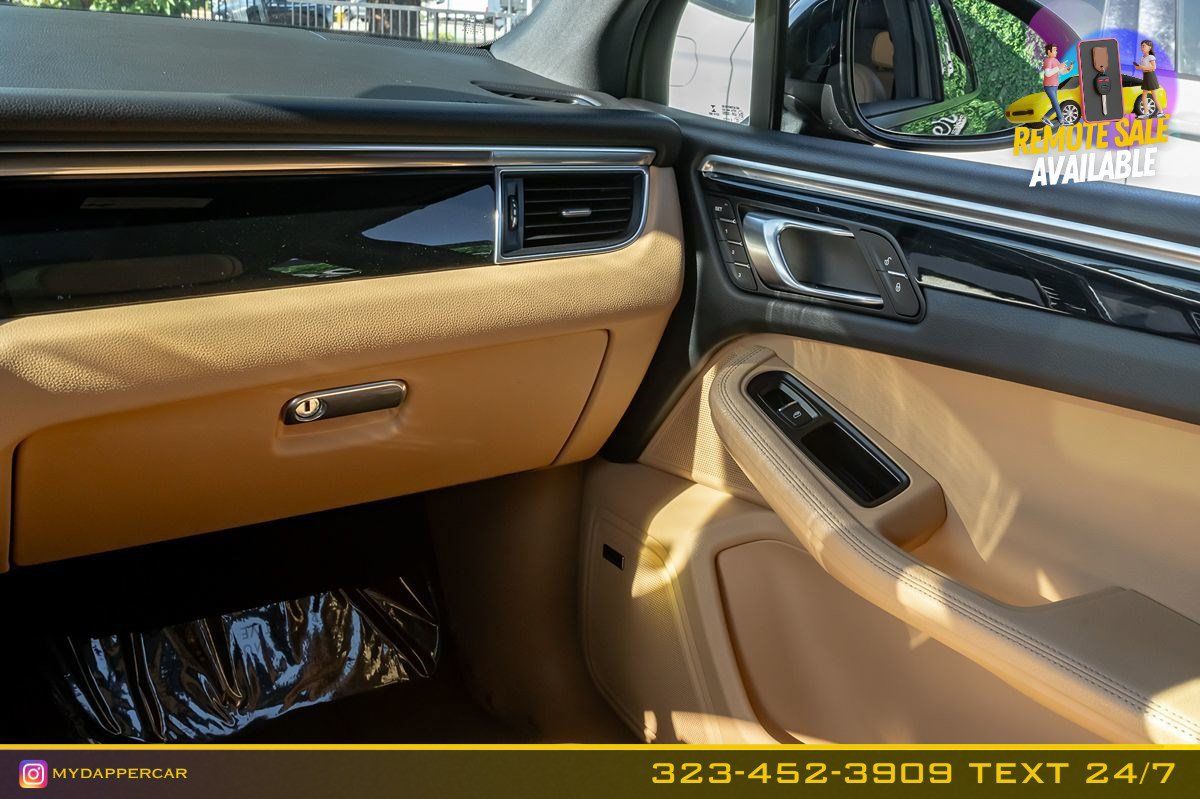 Used 2018 Porsche Macan AWD/4WD image 23