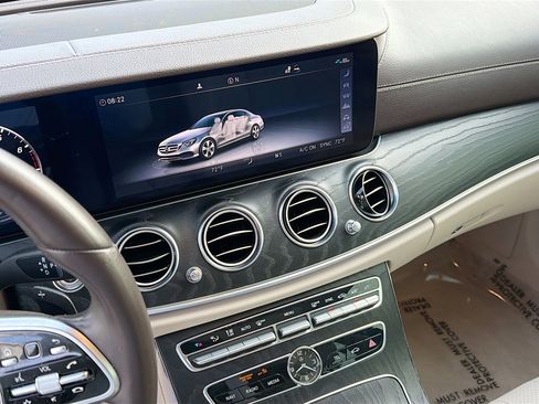 Used 2020 Mercedes-Benz E 350 Sedan image 27