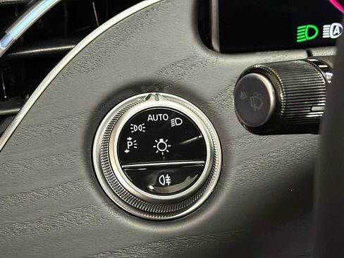 New 2026 Mercedes-Benz E 350 4MATIC Sedan image 17