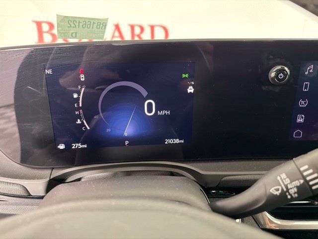 Used 2024 Buick Envista Sport Touring w/ Convenience I Package FWD image 25