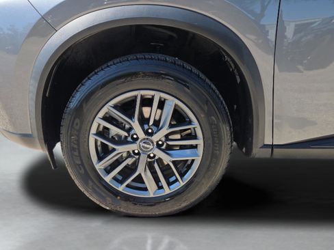 Used 2023 Nissan Rogue S FWD image 29