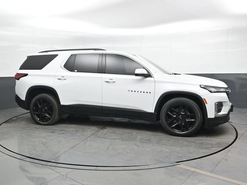 Used 2023 Chevrolet Traverse LT image 4