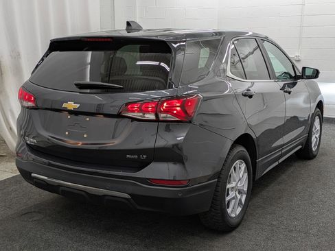 Used 2023 Chevrolet Equinox LT w/ Driver Convenience Package image 2
